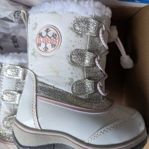 Totes Kids Boots White and Silver